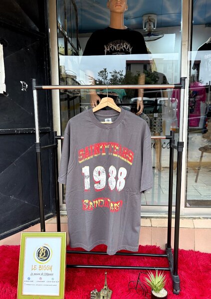 T-shirt graphique rétro 1988