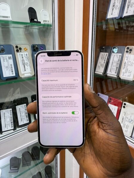 iPhone 12 revenu en quasi