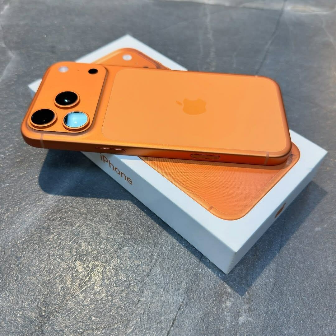 iPhone 17Pro Max Orange