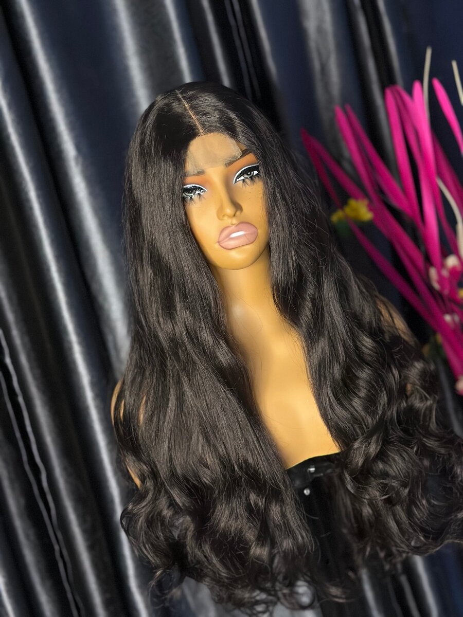 Isabella wavy wig
