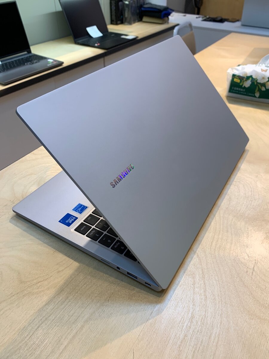 Samsung Galaxy Book 4