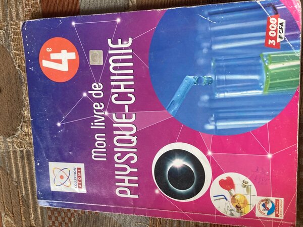 Livre Physique-Chimie 4e