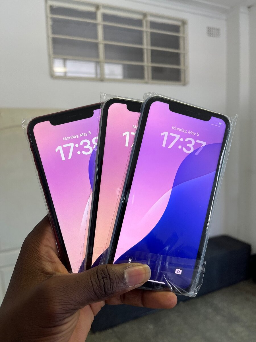 APPLE  Pre-owned iPhone XR