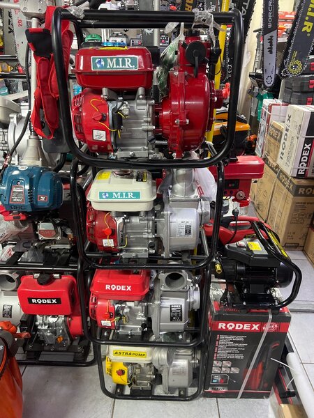 Бензиновый мотопомпа