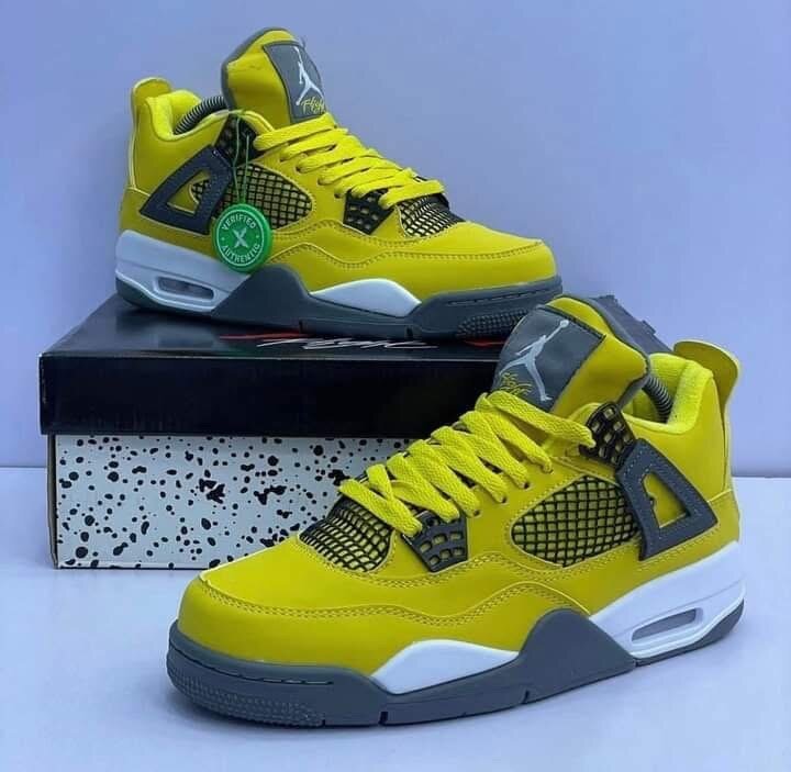 JORDAN 4