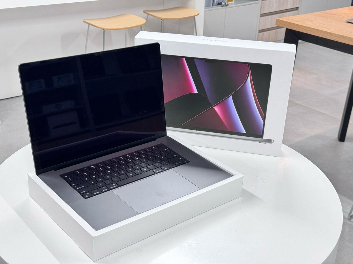 Mac Book Pro M2Pro Chip