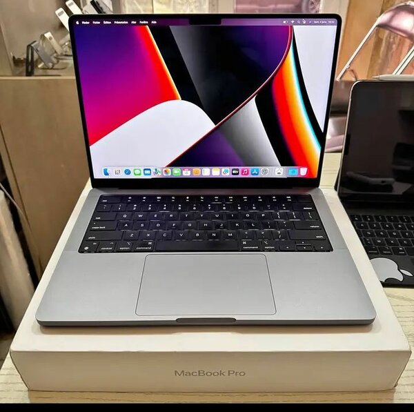 MacBook Pro 14" 2023 Puissant
