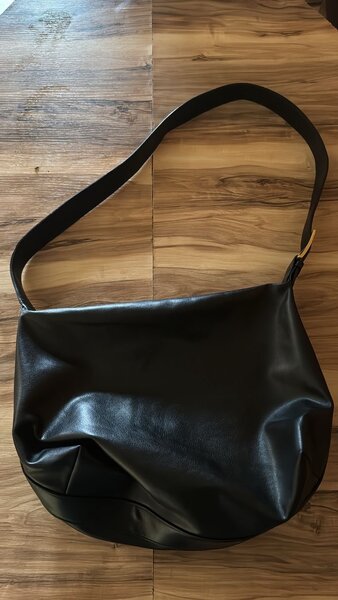 Sac à bandoulière en cuir chic