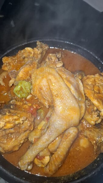 Poulet mijoté épicé