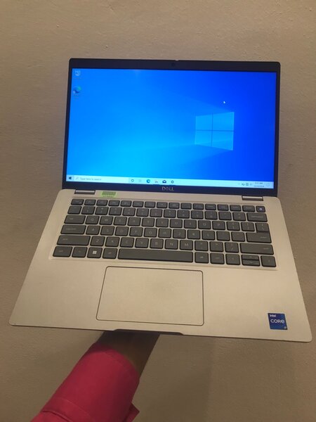 Dell latitude 5430 core i7 11th gen 256/8gb