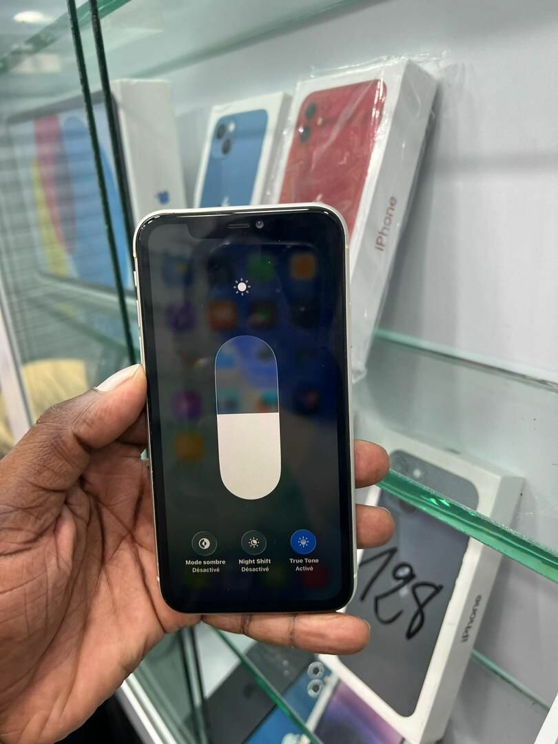 iPhone 11 Blanc 64 Go