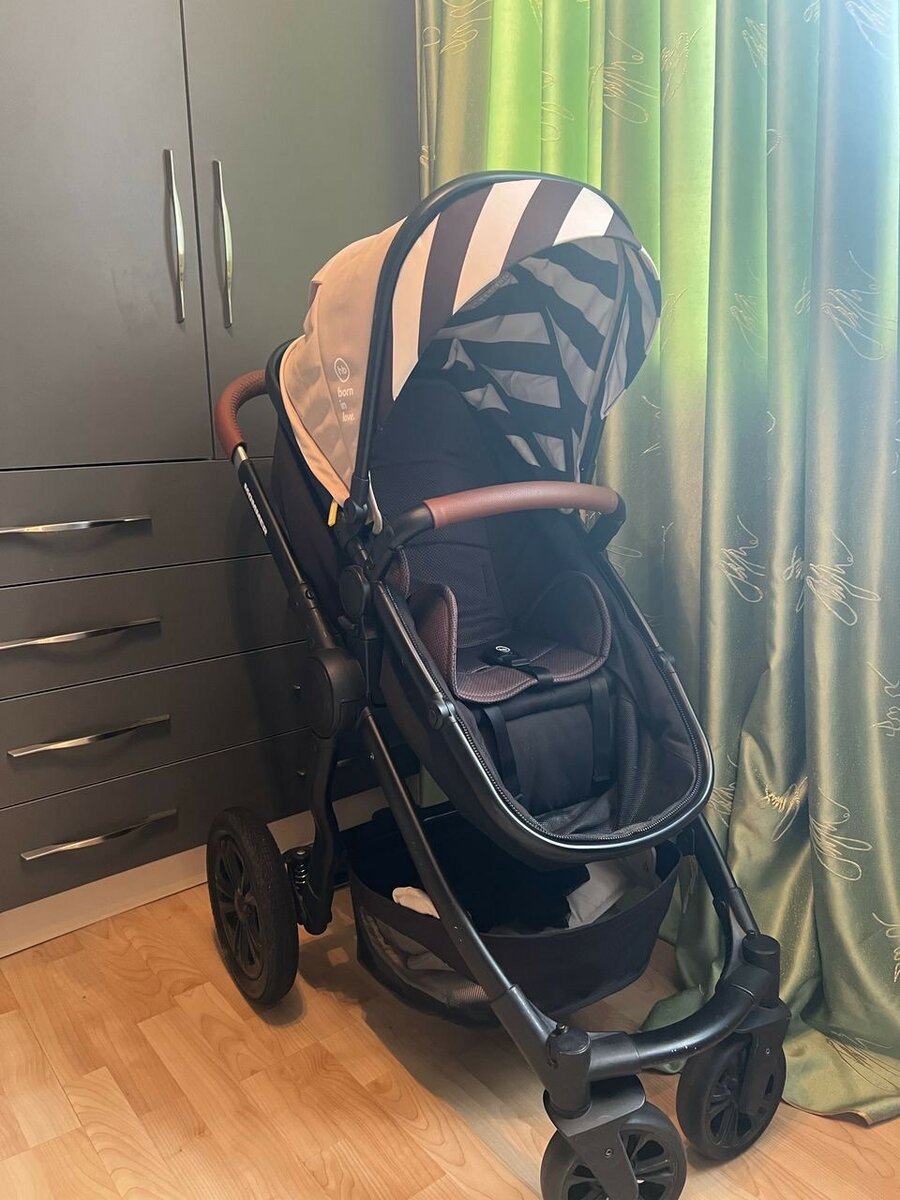 Детская коляска-трансформер Happy Baby Mommer