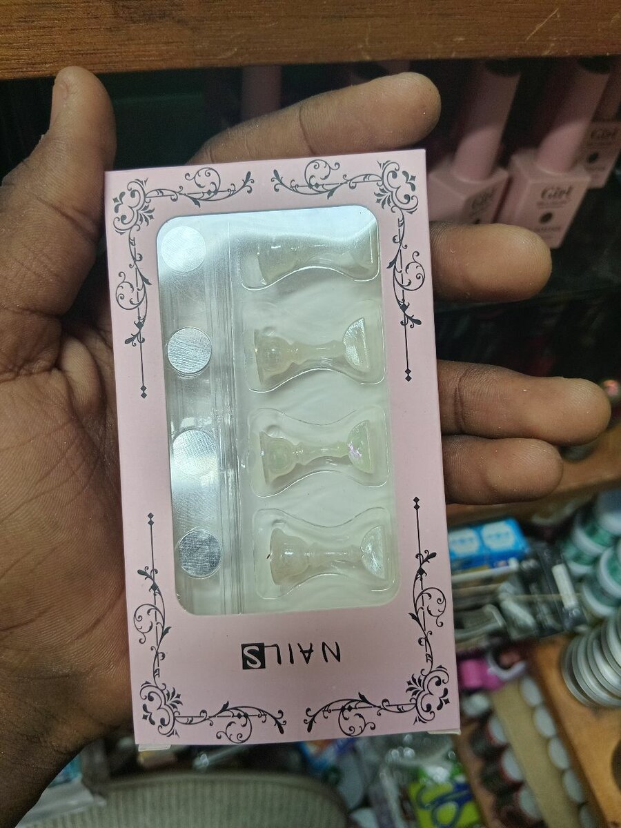 Supports pour faux ongles