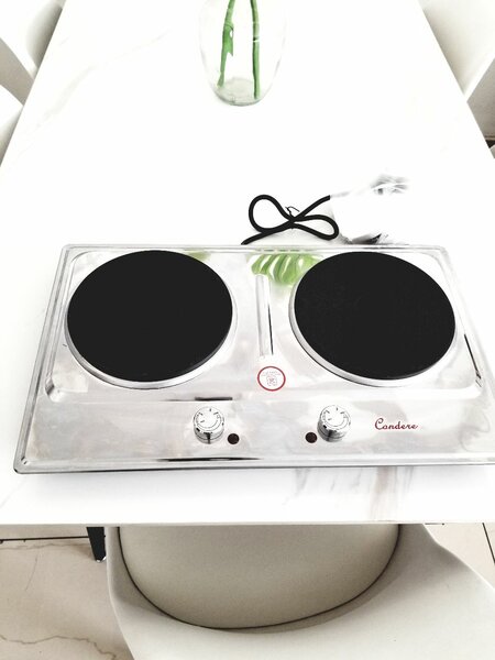 Artificial plant 2 metres k1900,bedding,k800 and electric st