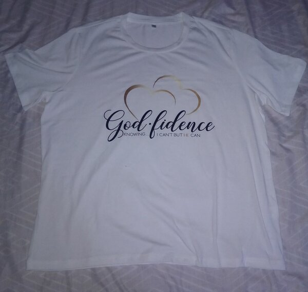 T-shirt imprimée élégante