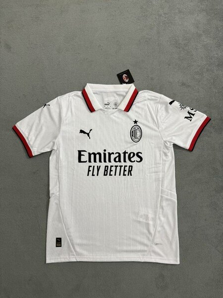 Maillot de football rouge et blanc