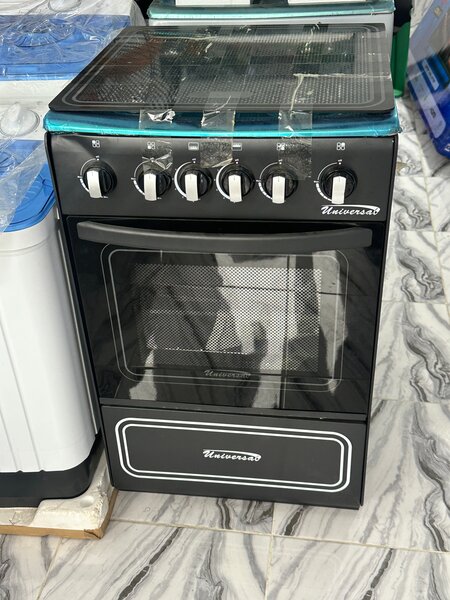 Four Universel Cuisinière