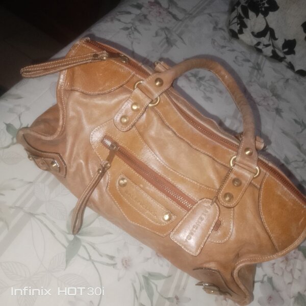 Sac à main en cuir chic