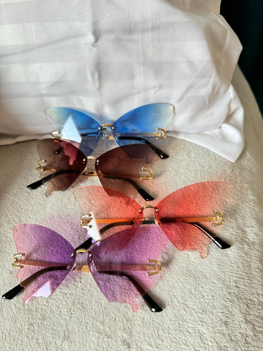 lingerie/skirts/bags