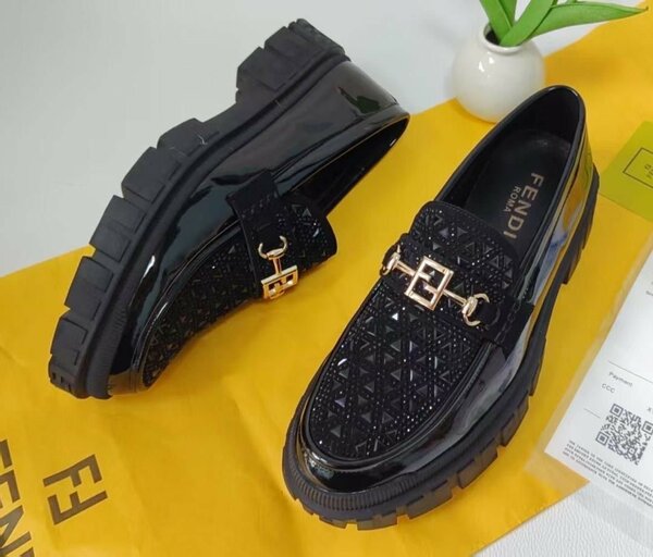 Loafers en Cuir Noir