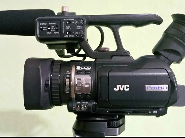 Caméra vidéo JVC ProHD