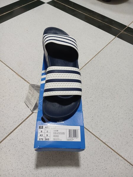 Adidas Adilette Slides