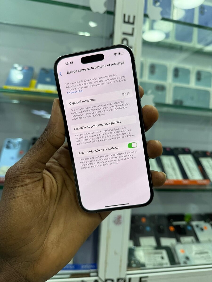 Disponible 14 Pro 128go Casi