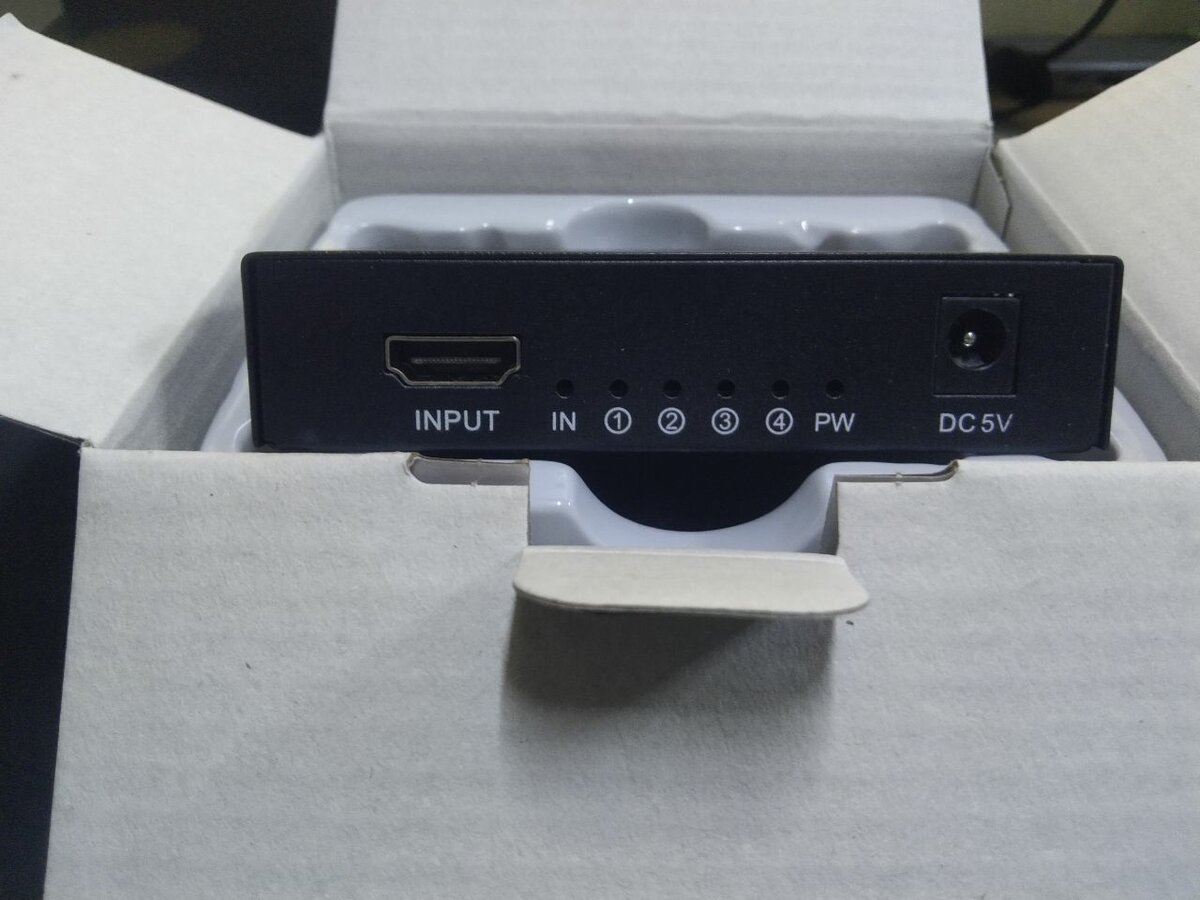 Répartiteur HDMI UHD 4Kx2K