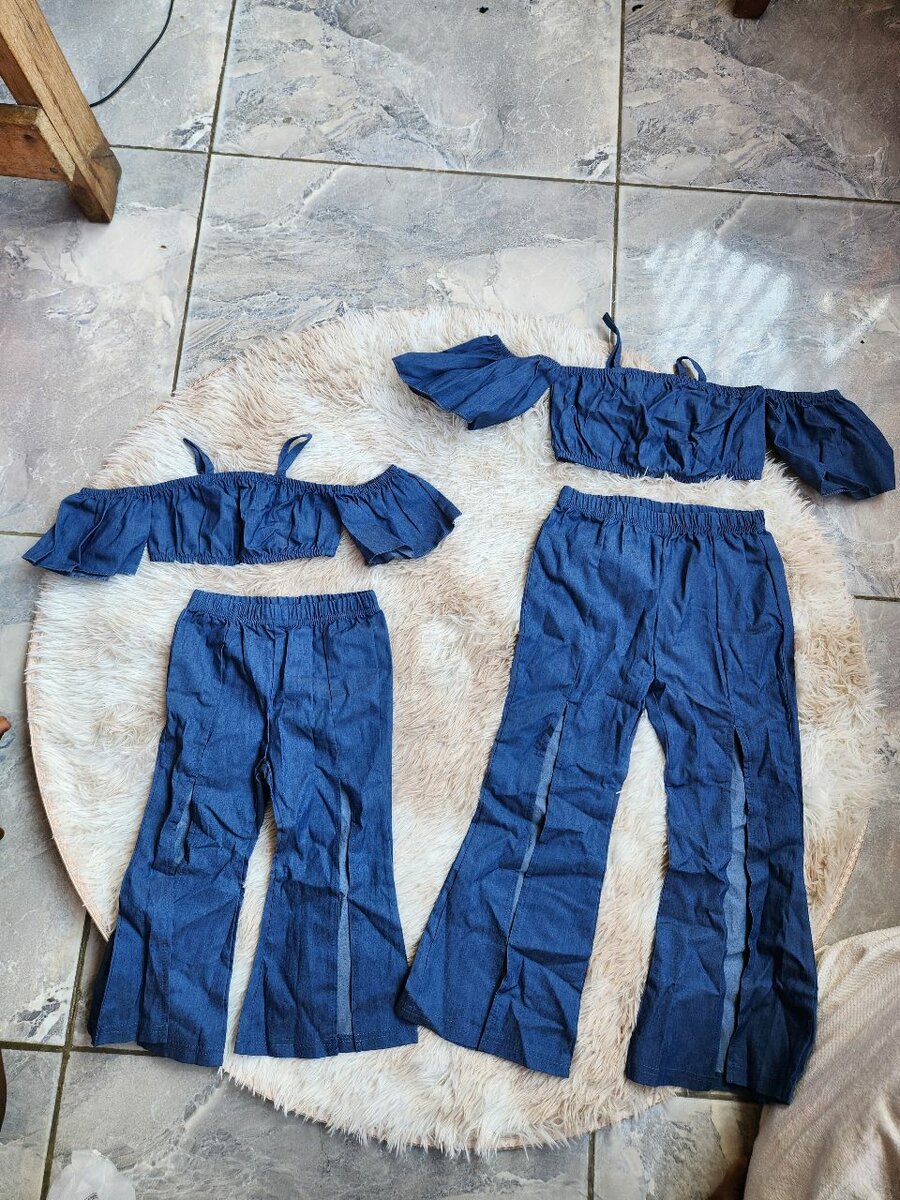 gros bas avec fente +bustier