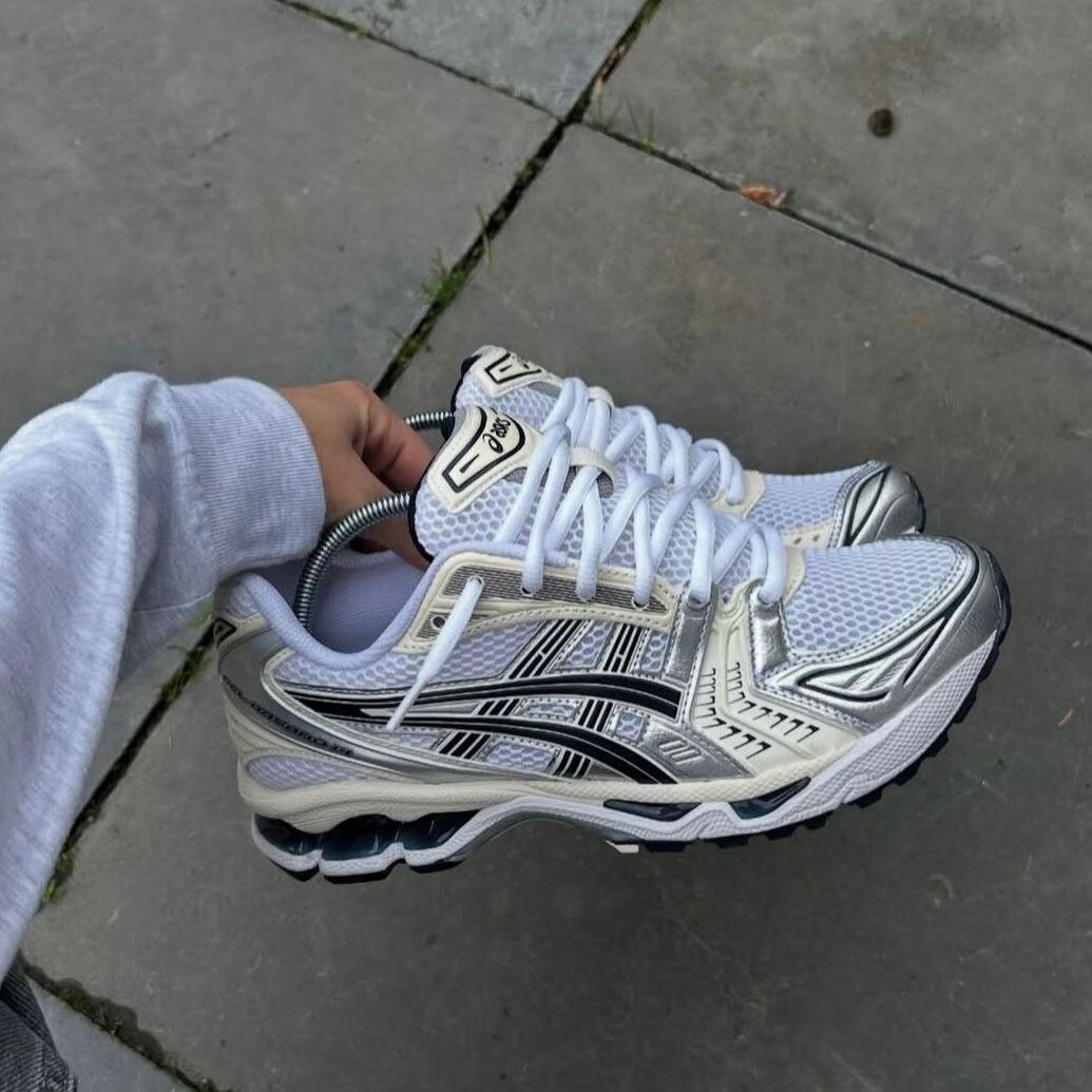 Chaussures Asics pour homme et femme