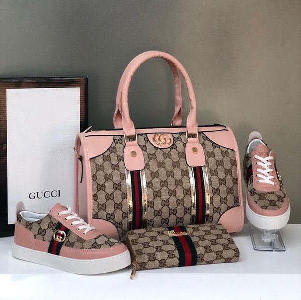 Ensemble sac et chaussures tendance