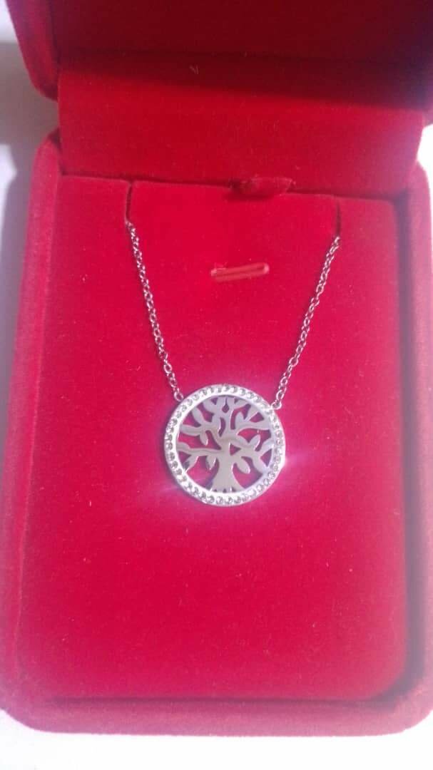 Pendentif en argent élégant