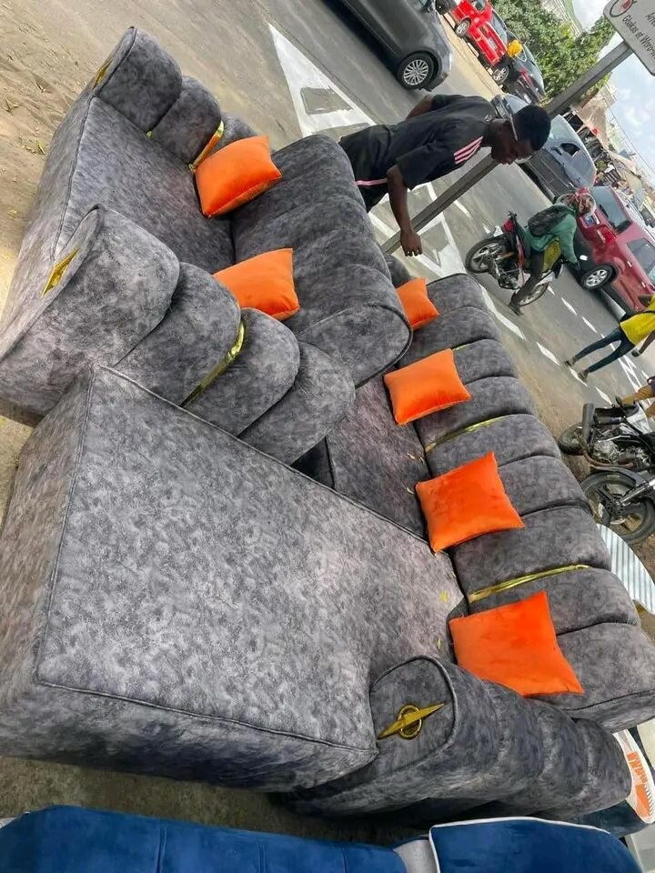 Canapé d'angle gris moderne