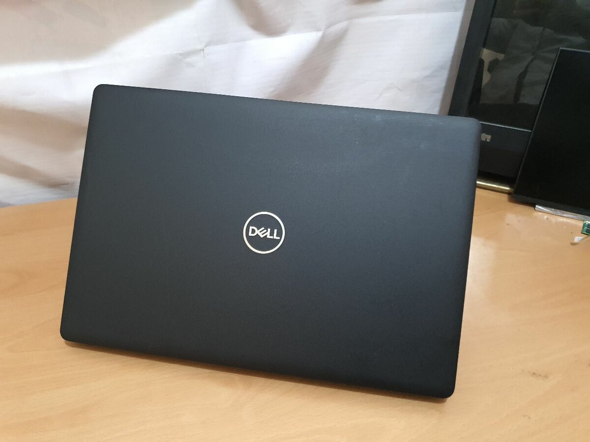 Dell Latitude 3580