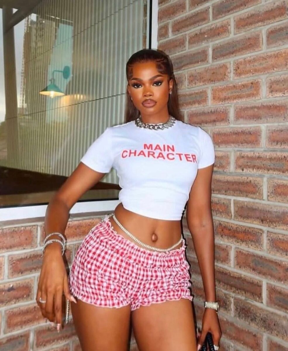 T-shirt "Main Character" femme