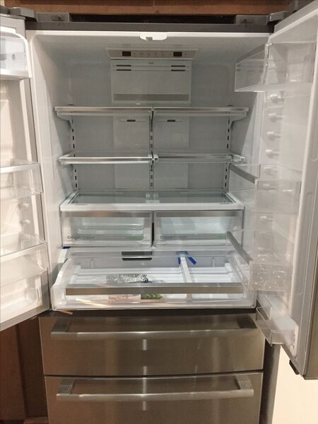 Réfrigérateur inox moderne