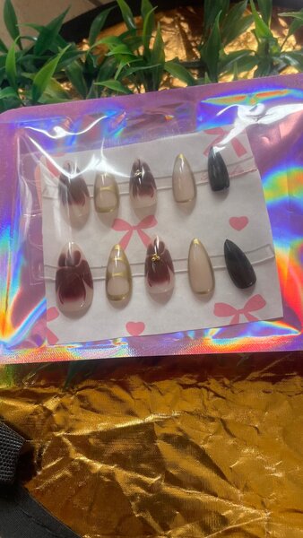 Faux ongles élégants