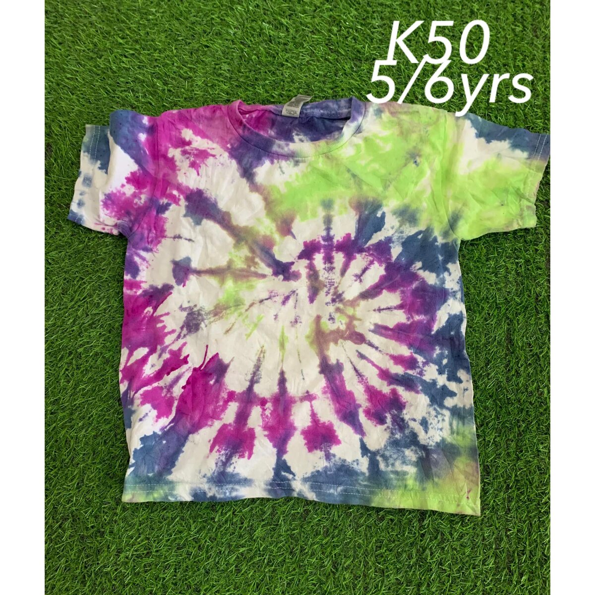 Multicolor T-shirt 5/6 years