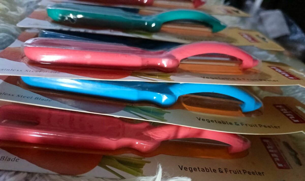 Éplucheur Légumes et Fruits