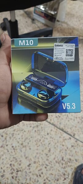 Earbuds m 10