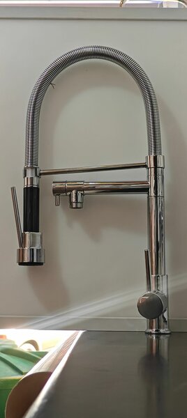 Kitchen faucet