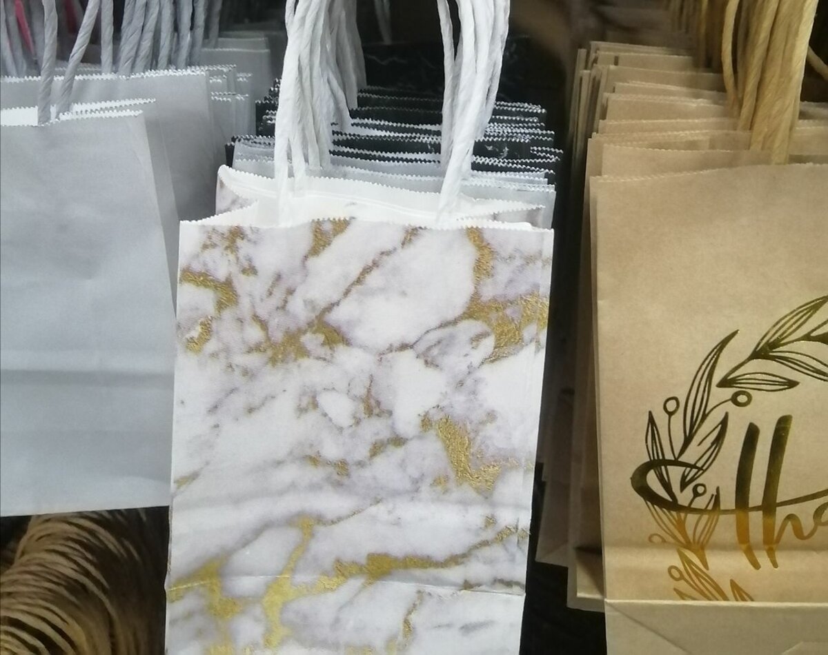 Sacs cadeau en papier élégants