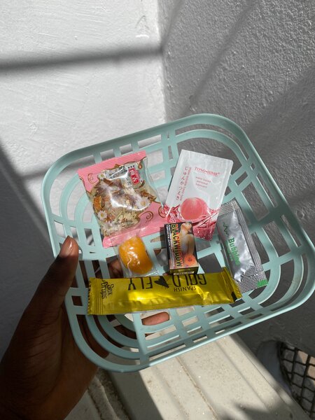 Panier Cadeau de Bonbons