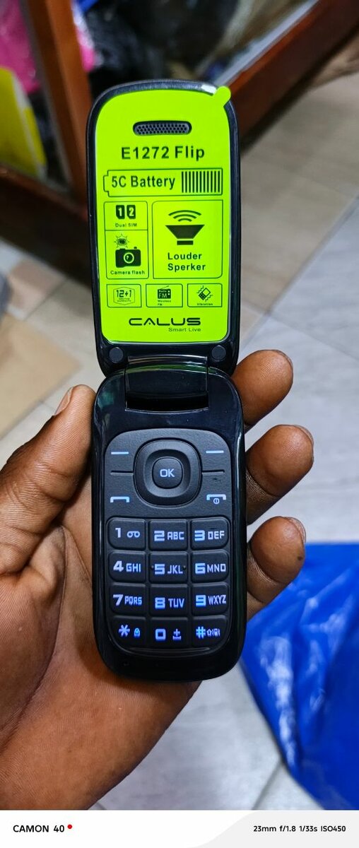 Téléphone Clamshell Calus E1272