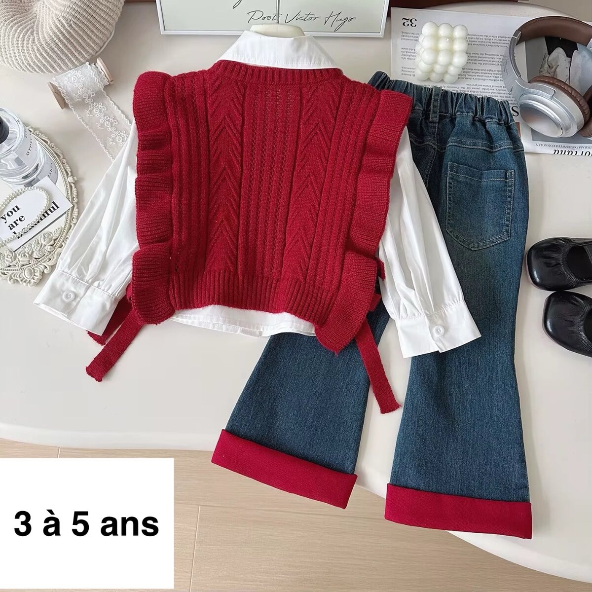 Pull rouge et jeans enfant