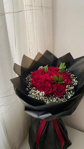 Bouquet de roses rouges élégantes