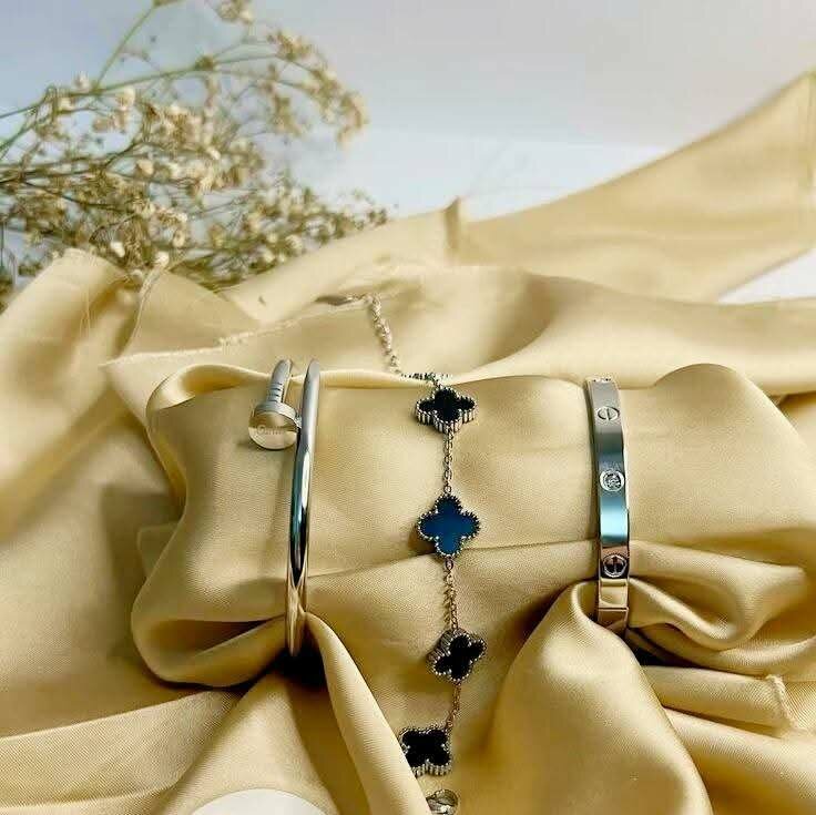 Trio cartier et trèfle