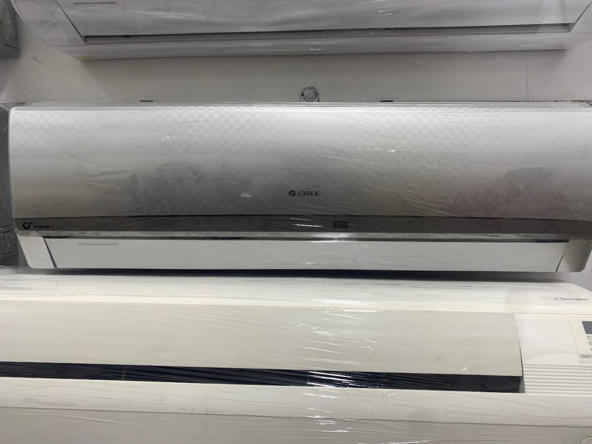 Gree G10 silver 1.5 Ton inverter genuine condition