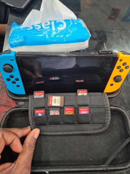 Nintendo Switch avec Étui