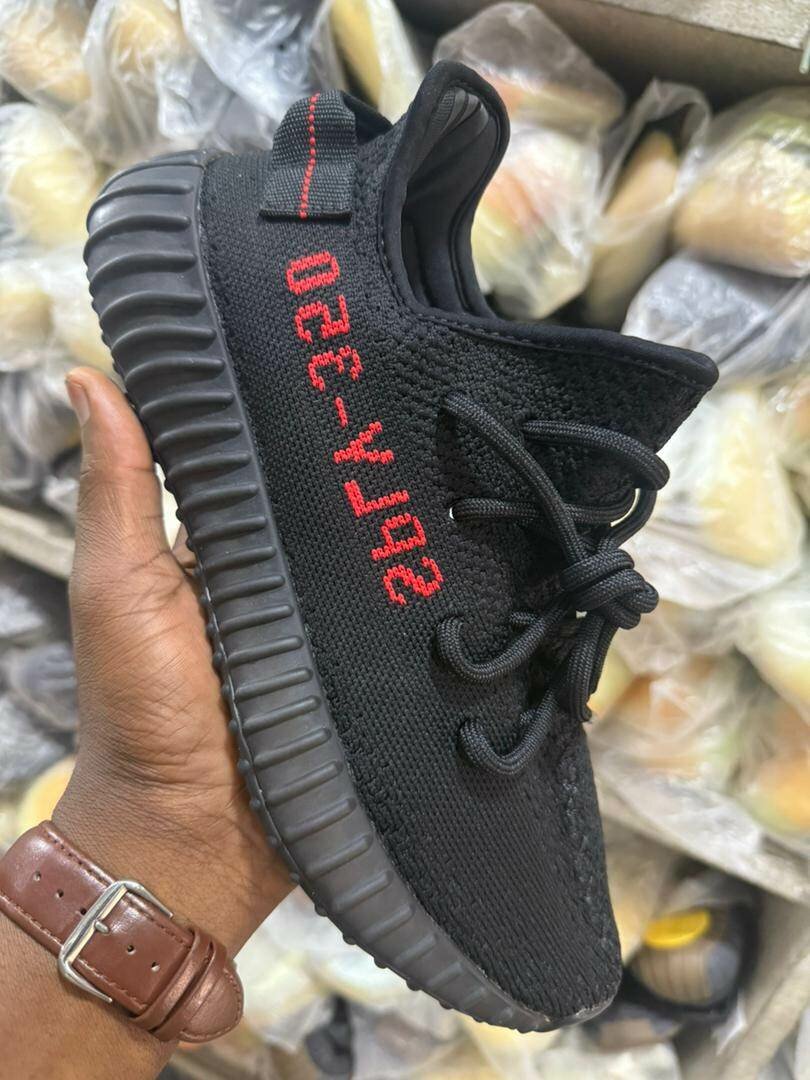 Baskets Noires Stylish 350 Boost